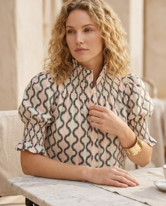 Selena™ | Blusa Verde y Rosa