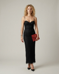 Chiara™ | Vestido Negro Escote Encaje